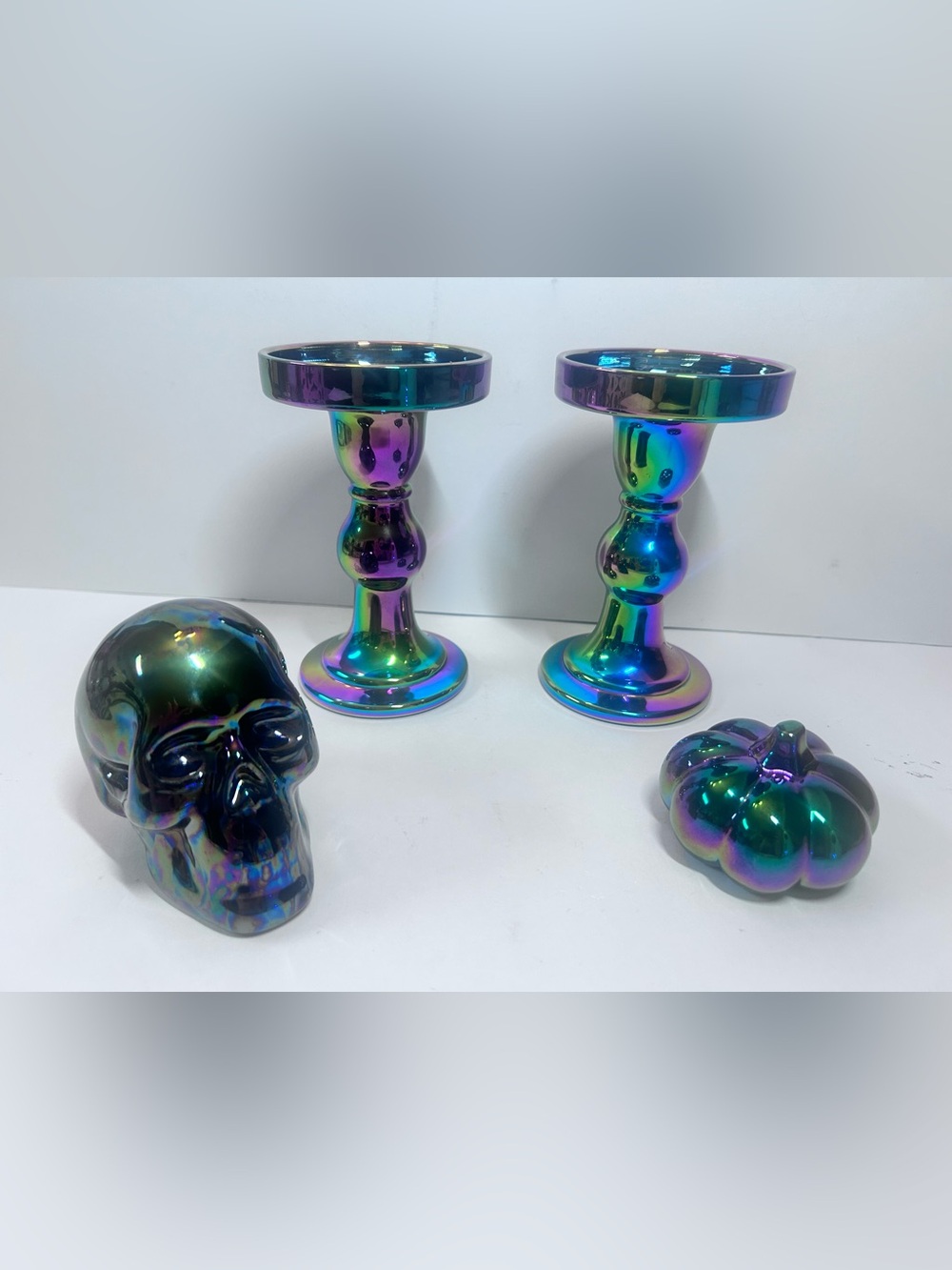 4-Piece Iridescent Halloween Decor Set
Ceramic Skull & Pumpkin-2 Glass Pillar